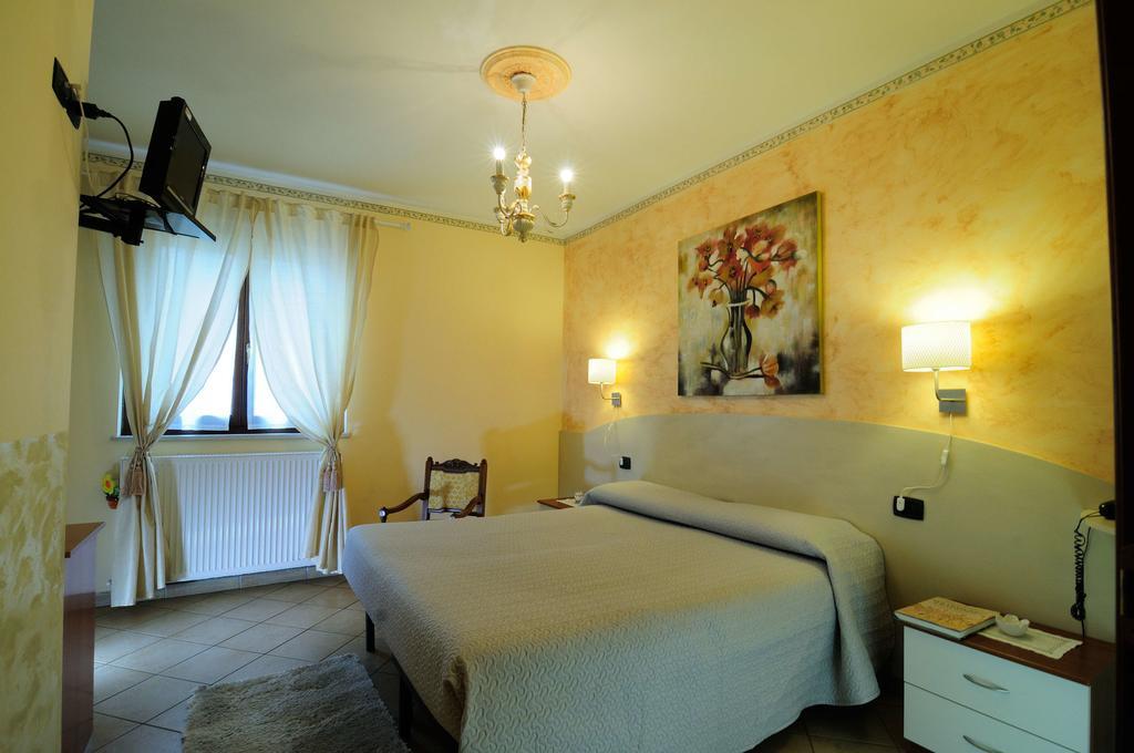 Hostal Residenza Cieloterra Rivotorto Exterior foto